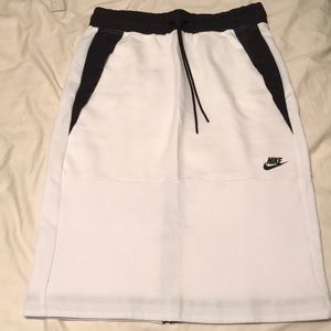 Nike Drawstring Skirt Medium NWOT
